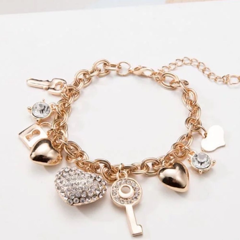 💕18k Gold “Alana” collection Crystal Charm Bracelet - Picture 2 of 5